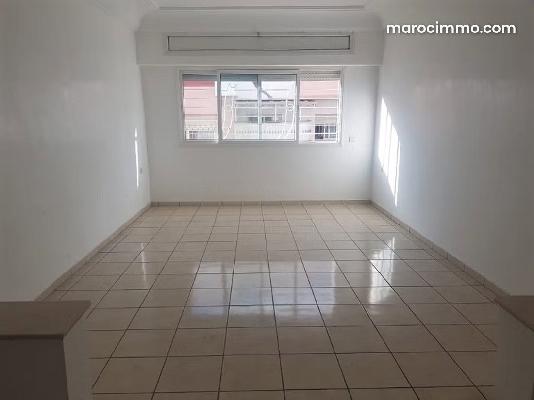 Four-room apartment for rent in the Hôpitaux district, Casablanca — Casablanca