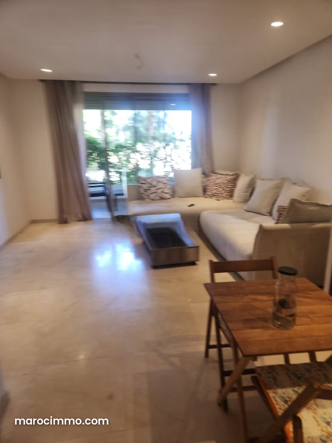Appartement meublé avec jardin privatif à Souissi, Rabat — Rabat