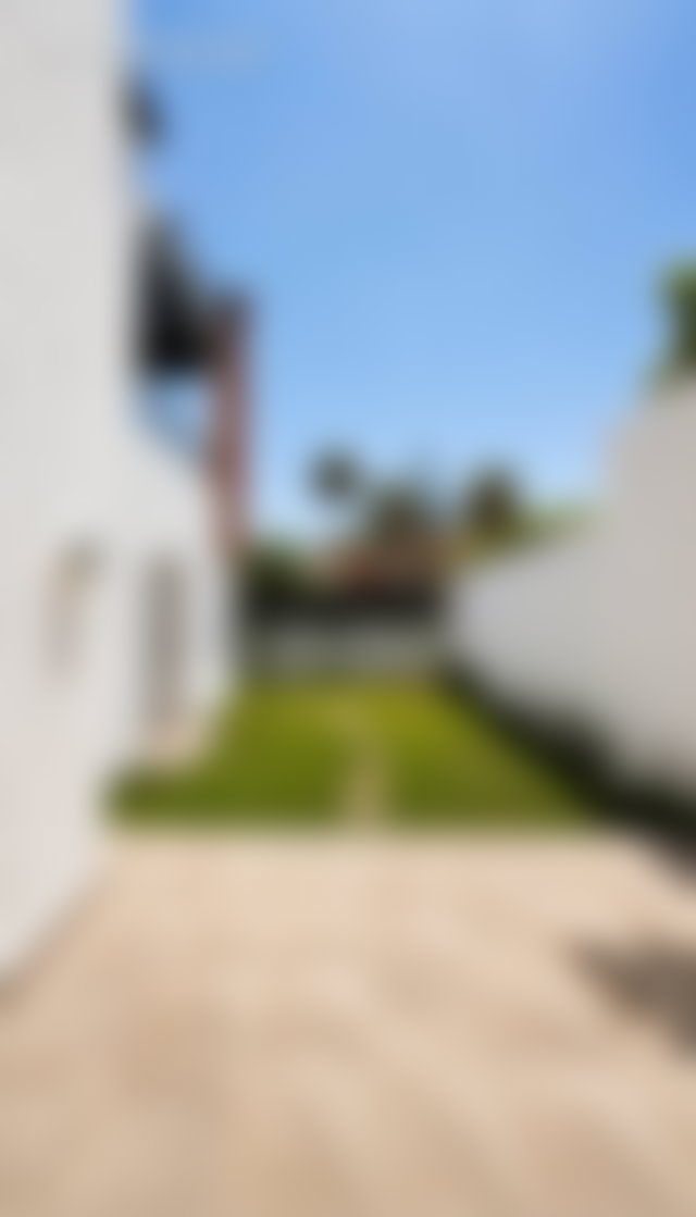 Villa à louer au C.I.L, Casablanca, jardin et garage — 2