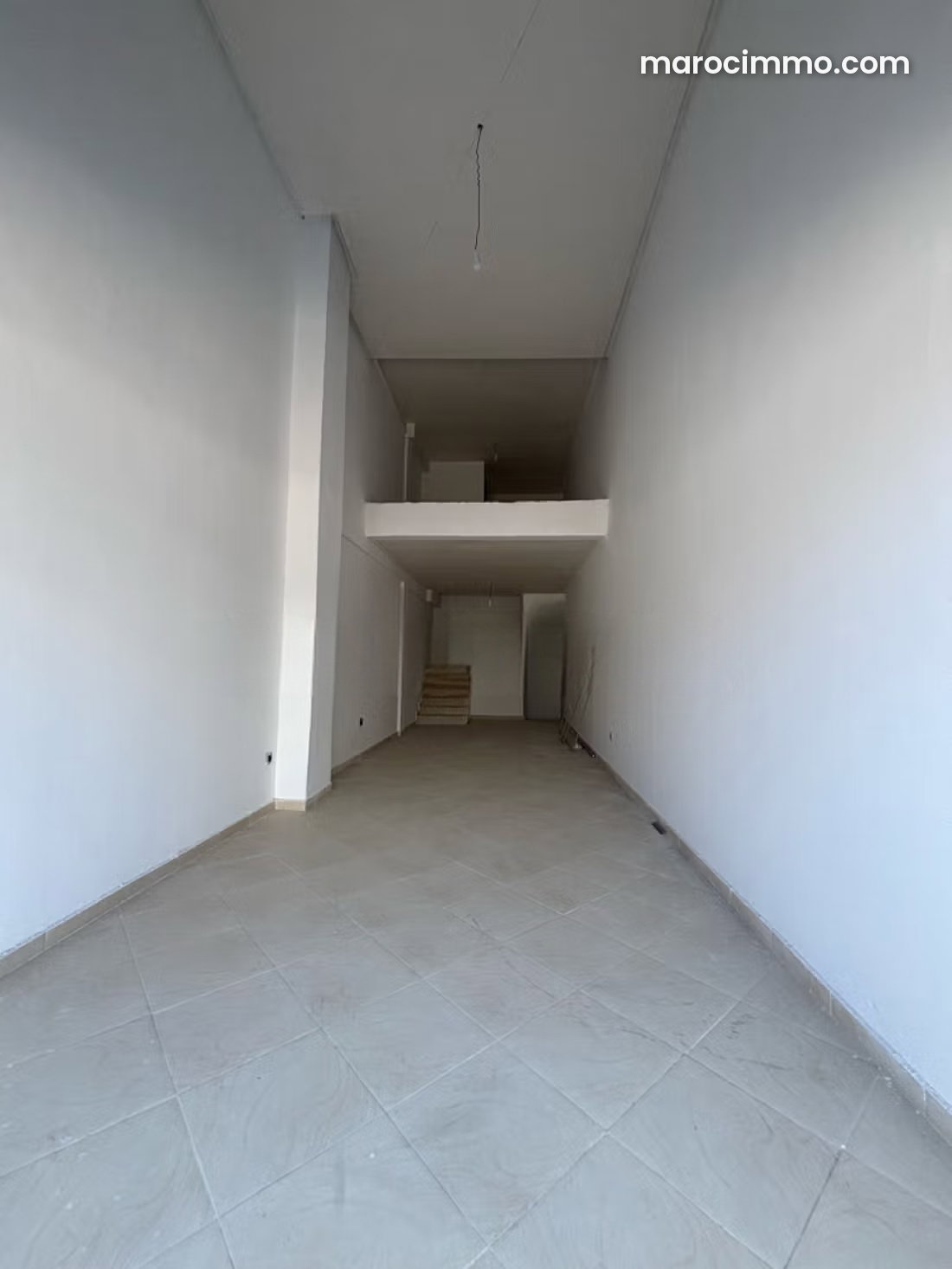 Local commercial 100 m² à Dar Bouazza, boulevard à fort trafic — Dar Bouazza