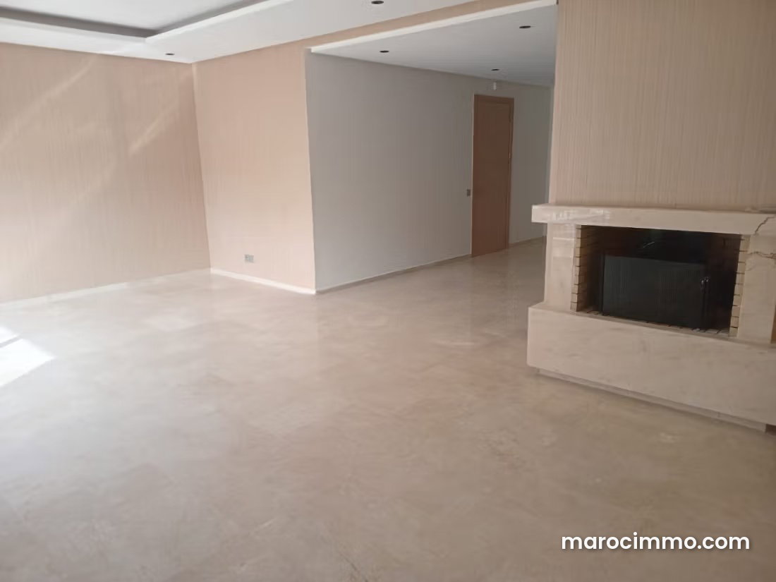Appartement 160 m² à louer à Riyad Rabat — Rabat