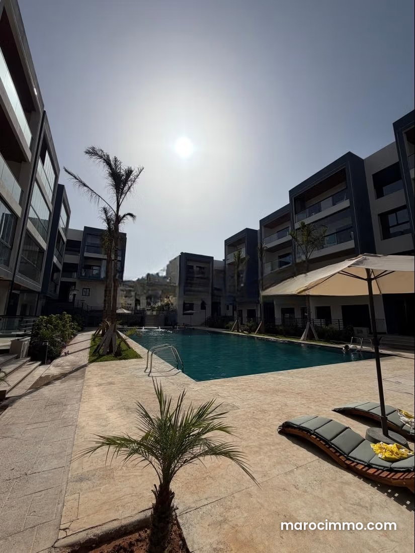 Appartement 3 chambres avec terrasse et piscine à Dar Bouazza — Dar Bouazza