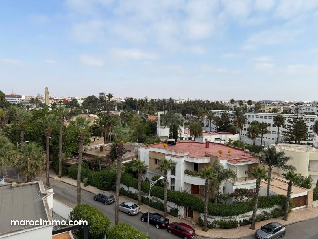 Appartement meublé 80 m² avec terrasse au Centre Ville Mohammedia — Mohammedia