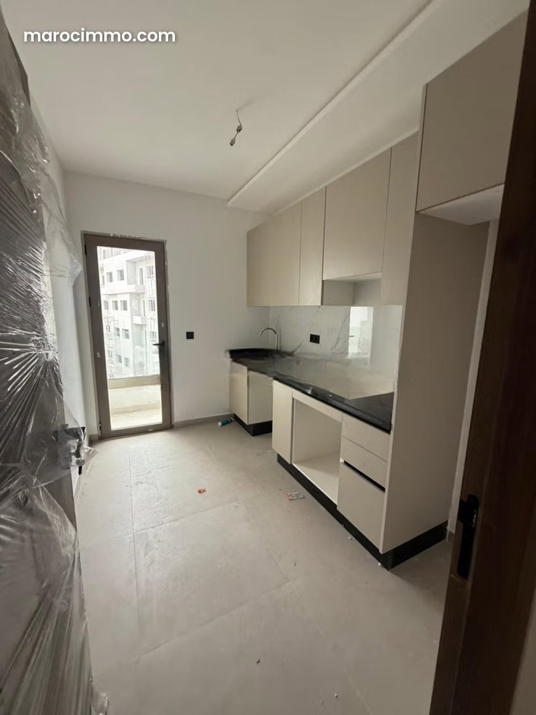Appartement neuf avec piscine à louer à Tanja Balia, Tanger — Tanger