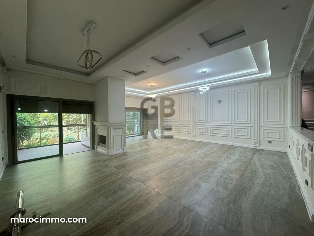 Appartement 240 m² avec jardin et terrasse à Hay Riad, Rabat — Rabat